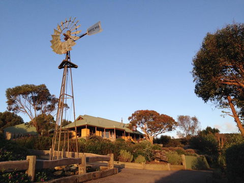 Daysy Hill Country Cottages - Accommodation Port Macquarie 0