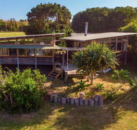 Delicate Nobby Artist Studio 898 Point Plomer Road - Accommodation Port Macquarie