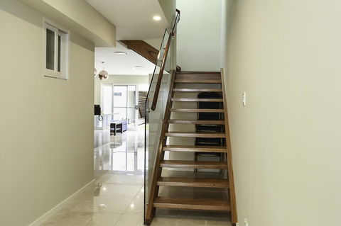 Design Sydney Home - Accommodation Port Macquarie 2