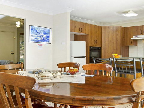 Dolphin Cottage - In The Heart Of Callala Beach - Accommodation Port Macquarie 2
