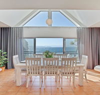 Dolphins Den - panoramic views - Accommodation Port Macquarie