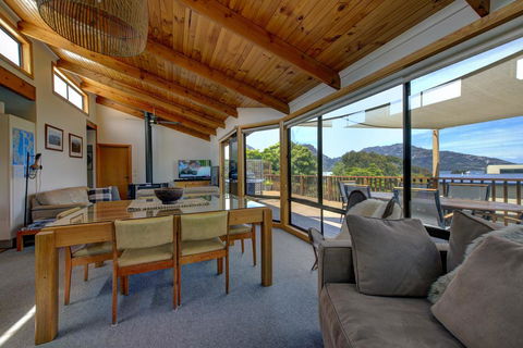 Dove On Freycinet - Accommodation Port Macquarie 3