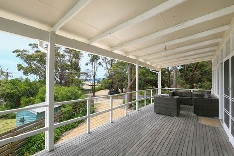 DROMANA BEACH SHACK... - Accommodation Port Macquarie 0