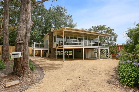 DROMANA BEACH SHACK... - Accommodation Port Macquarie 1