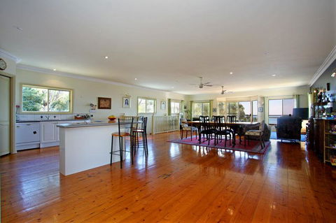 Dromana Dreaming - Accommodation Port Macquarie 1