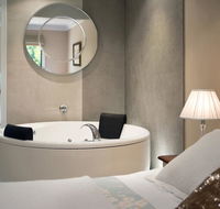 Ducks Bay - Accommodation Port Macquarie