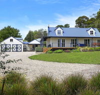 Duncraig House - open fireplace spa pet friendly - Accommodation Port Macquarie
