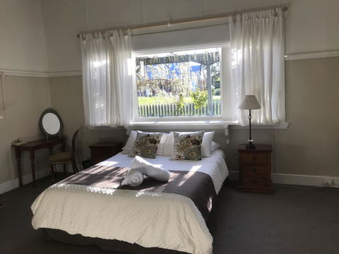 Dunkeld Old Bakery Accommodations - Accommodation Port Macquarie 0
