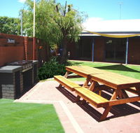 Dunsborough Inn Backpackers - Accommodation Port Macquarie