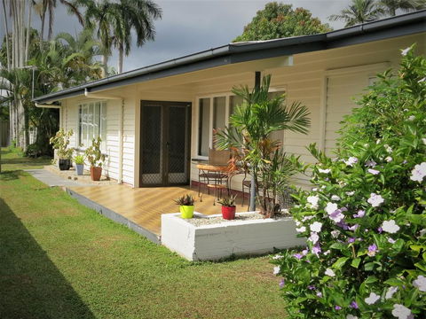 Edge Hill Clean & Green Cairns, 7 Minutes From The Airport, 7 Minutes To Cairns CBD & Reef Fleet Terminal - Accommodation Port Macquarie 2