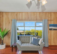 EIGHTY STEPS - walk to the ocean edge - Accommodation Port Macquarie