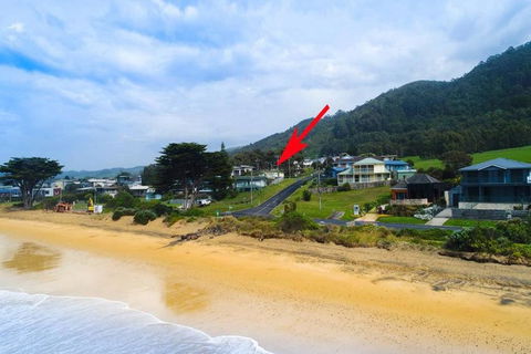 EIGHTY STEPS - Walk To The Ocean Edge - Accommodation Port Macquarie 3