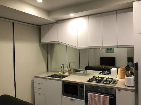 Elegant Modern Apartment In Central Melbourne - Accommodation Port Macquarie 1