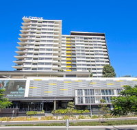 Elite elegance 2BRHamilton APT with Parking - Accommodation Port Macquarie