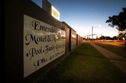 Emerald Gardens Motel & Apartments - Accommodation Port Macquarie 0
