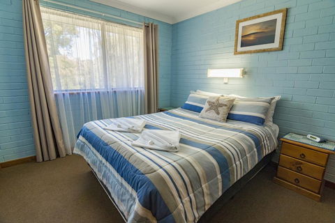 Emu Beach Chalets - Accommodation Port Macquarie 2