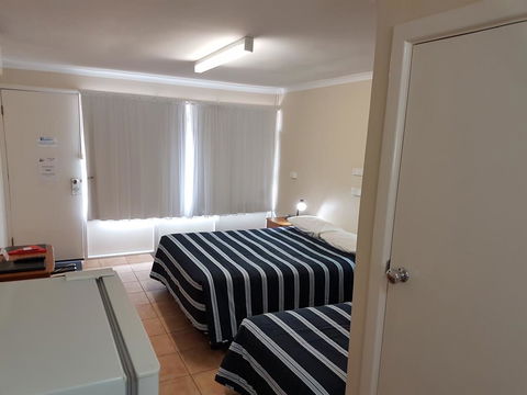 Emu Point Motel - Accommodation Port Macquarie 3