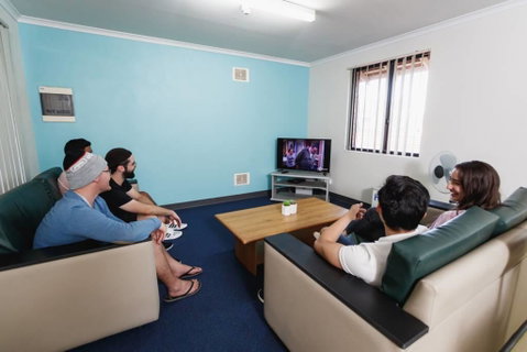 Erica Underwood House 6 Bedroom Flat - Accommodation Port Macquarie 1