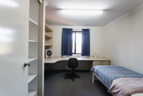 Erica Underwood House 6 Bedroom Flat - Accommodation Port Macquarie 0