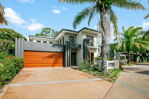 Esprit Luxury Retreat Palm Cove - Accommodation Port Macquarie 1