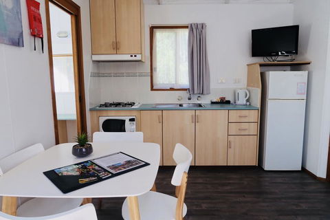 Euroa Caravan Park - Accommodation Port Macquarie 2