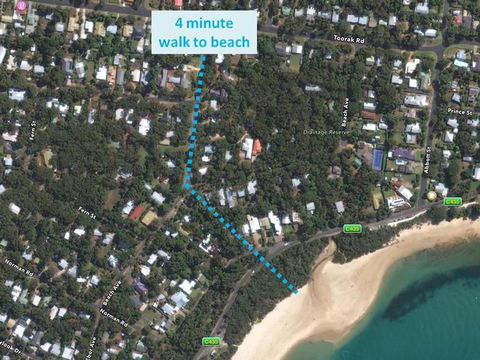 EVERGREEN BEACH HOUSE - Accommodation Port Macquarie 3