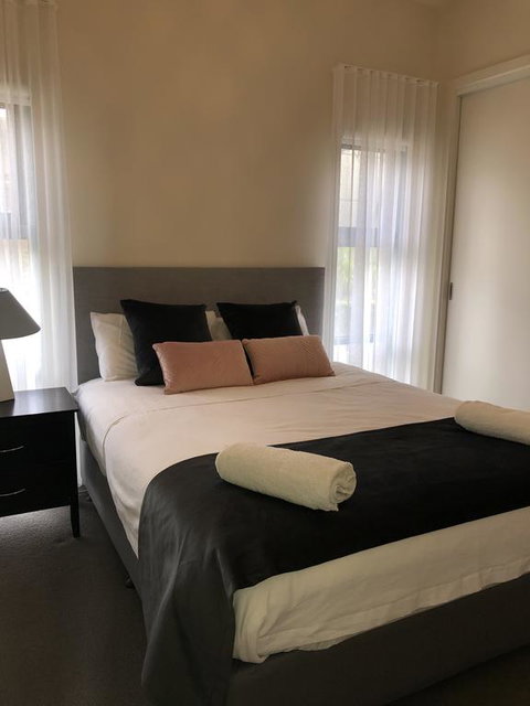 Exclusive Anglesea River Beach Apartment - Accommodation Port Macquarie 2