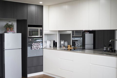 Executive City-centre Apartment With Parking - Accommodation Port Macquarie 1