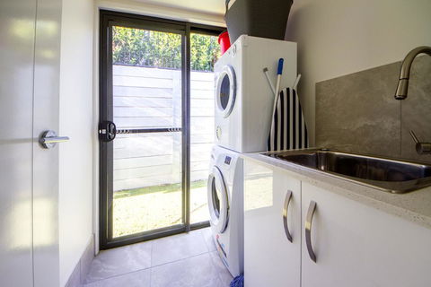 Executive Home Accomodation - Accommodation Port Macquarie 1