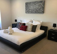 Executive Mansion Spring Racing Melbourne Cup - Accommodation Port Macquarie