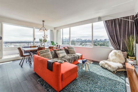 Exquisite 2 Bed Apartment With Beach & City Views - Accommodation Port Macquarie 0