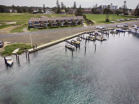 Fairholme 5, Opposite Lake - Accommodation Port Macquarie 1