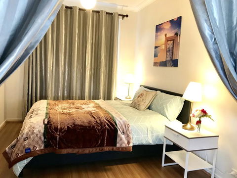 Family Home In Prime Location Melbourne - Accommodation Port Macquarie 0
