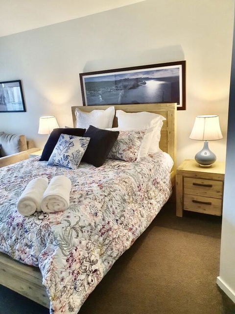 FAMILY ISLAND GETAWAY - BEACHFRONT APARTMENT - Accommodation Port Macquarie 3