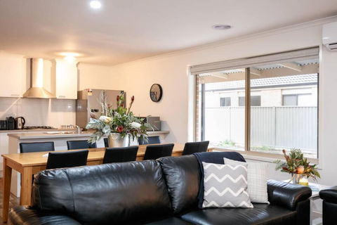 Faraday On Avoca - Accommodation Port Macquarie 0