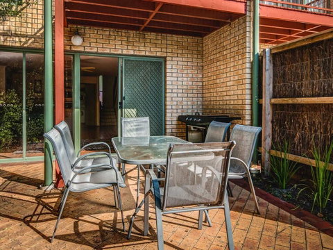 Findlay On The Bay - Accommodation Port Macquarie 1