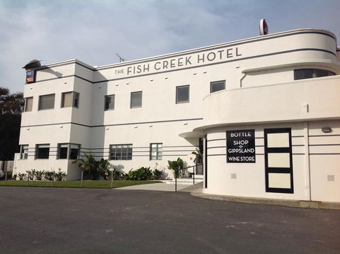 Fish Creek Hotel - Accommodation Port Macquarie 1
