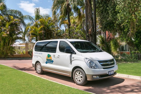 Flag Motor Lodge - Accommodation Port Macquarie 0