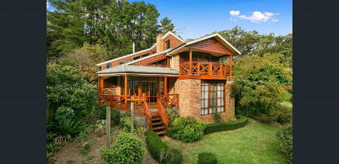 Floraison Red Hill - Accommodation Port Macquarie 0