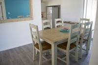 Book Lightning Ridge Accommodation Vacations Accommodation Port Macquarie Accommodation Port Macquarie