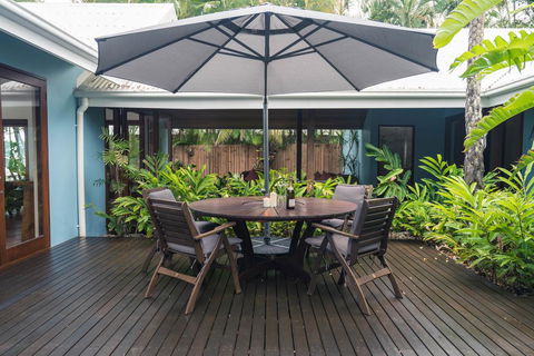 Frangipani Beach House - Newell Beach - Accommodation Port Macquarie 3