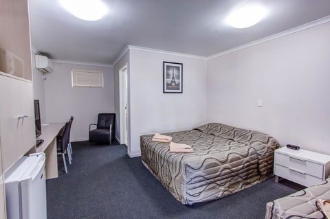 Galaxy Mackay Motor Inn - Accommodation Port Macquarie 3