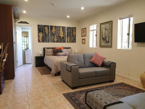 Garden Studio, Black Forest - Accommodation Port Macquarie 0