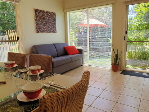 Garden Studio, Black Forest - Accommodation Port Macquarie 3