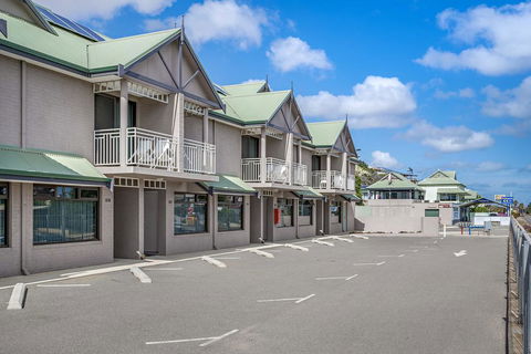 Geraldton Motor Inn - Accommodation Port Macquarie 0