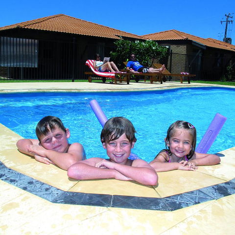Geraldton's Ocean West Holiday Units & Short Stay Accommodation - Accommodation Port Macquarie 3