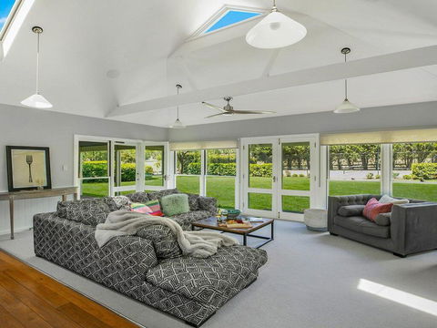 Gerron Park - Country Luxe, Tennis Court And Pool - Accommodation Port Macquarie 3