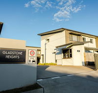 Gladstone Heights Executive Apartments - Accommodation Port Macquarie