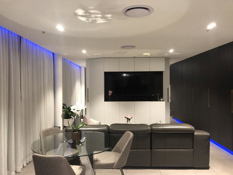 Glasshouse Apartment - At Parramatta - Accommodation Port Macquarie 1