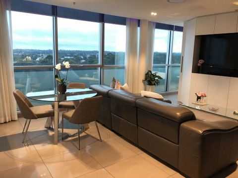 Glasshouse Apartment - At Parramatta - Accommodation Port Macquarie 0
